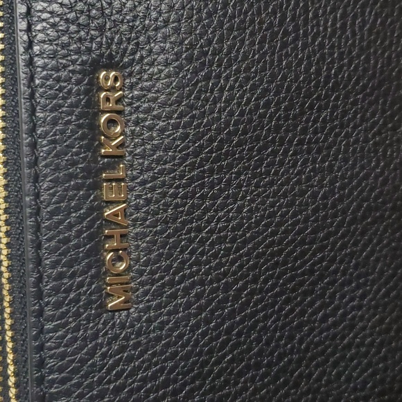 NWT Michael Kors JET SET TRAVEL Double Gusset Crossbody Pebble BLACK -Firm Price - Picture 8 of 15